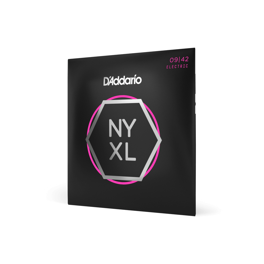 ds_nyxl0942_main_transparent.
