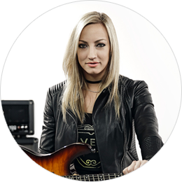 How to Nita Strauss