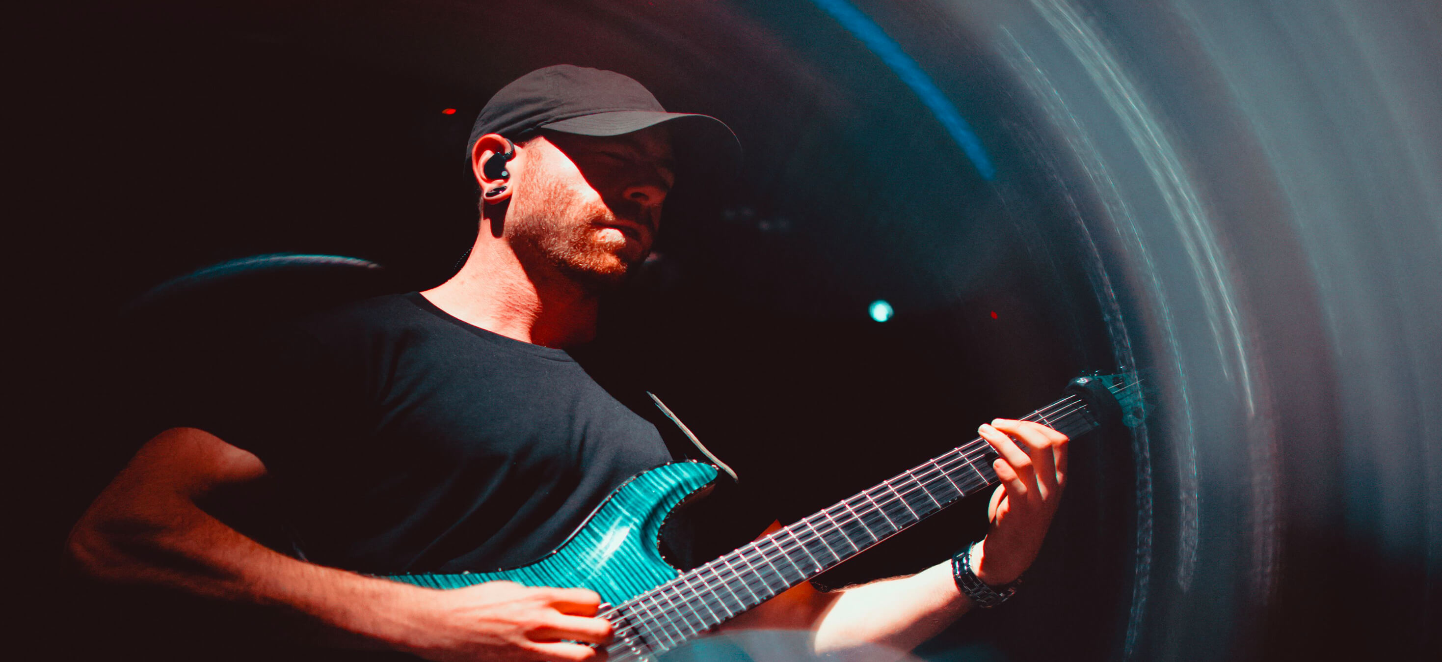 Guitarist Aaron Marshall
