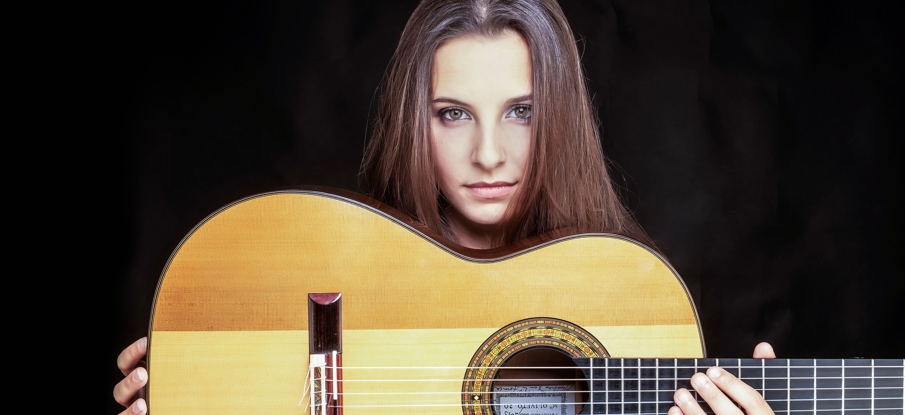 Classical Guitarist Carlotta Dalia