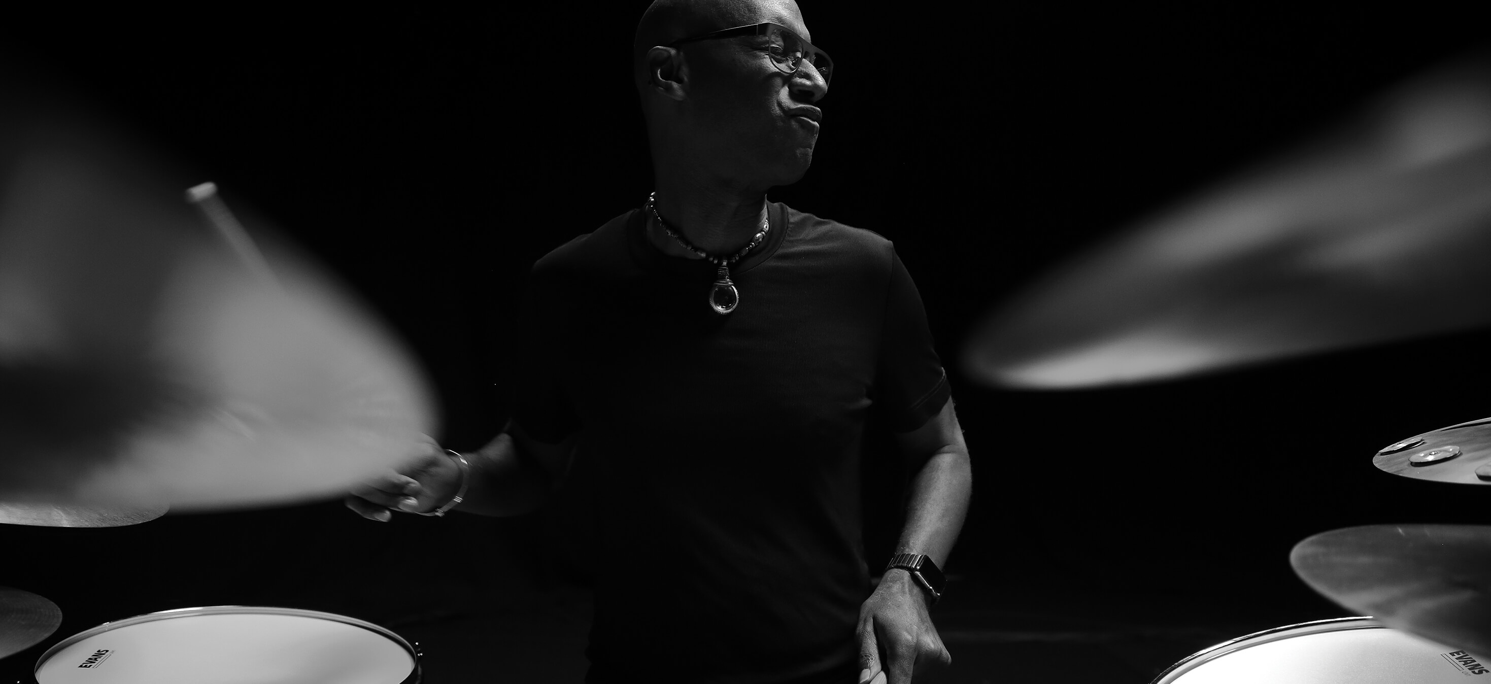 Omar Hakim photo
