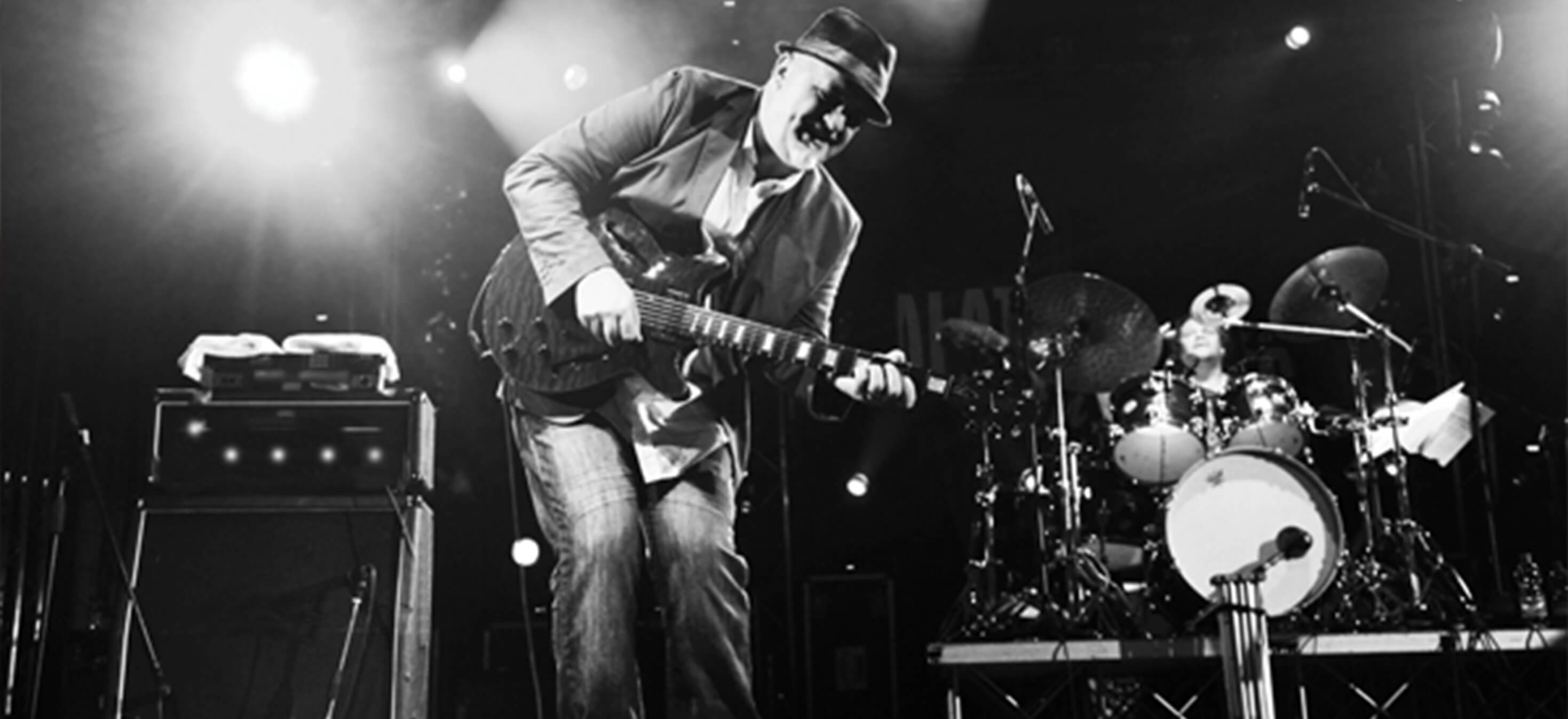 Frank Gambale, professional guitarist