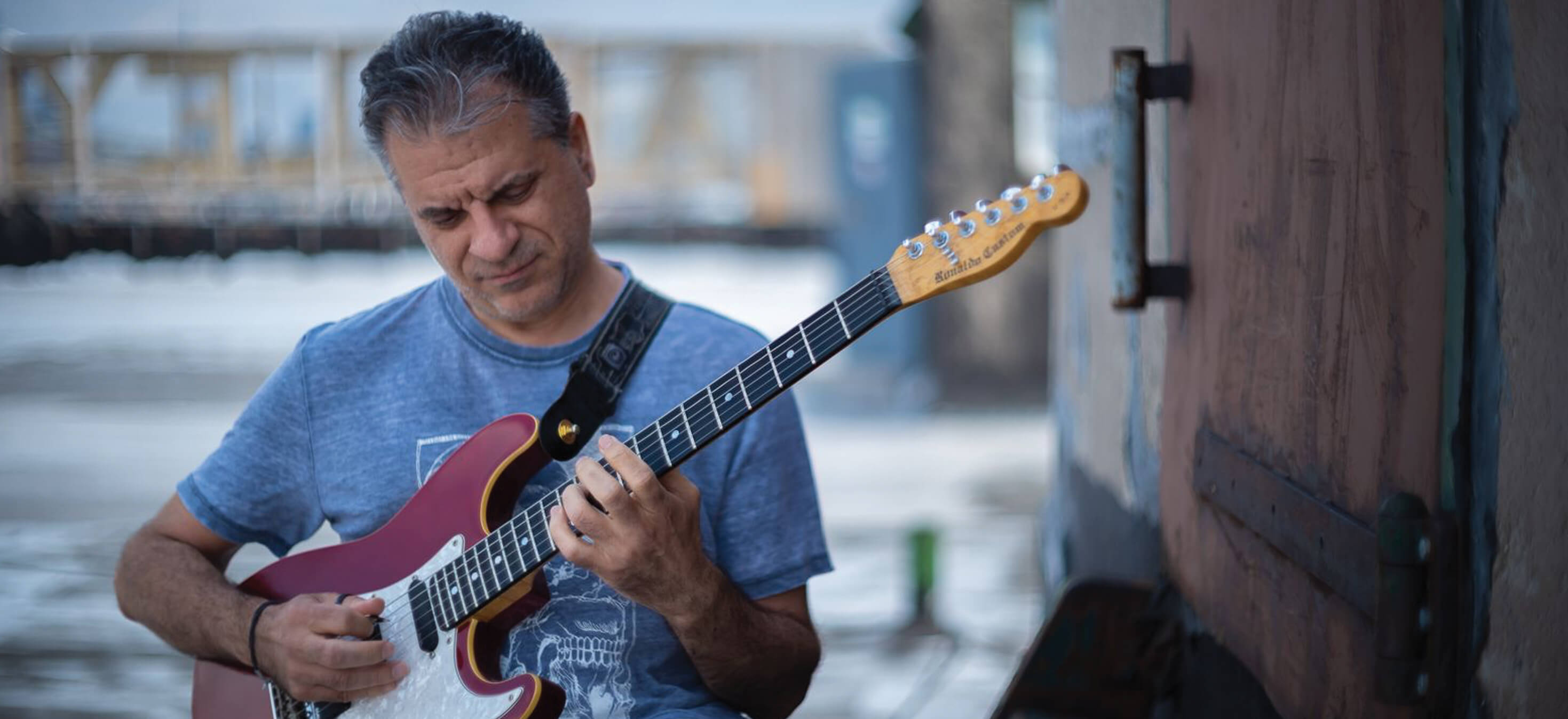 Spiros Exaras, professional Guitarist