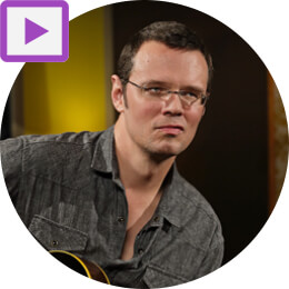 Luther Dickinson with guitar