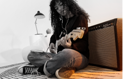 HOW TO CHOOSE THE BEST ELECTRIC GUITAR STRINGS FOR YOU