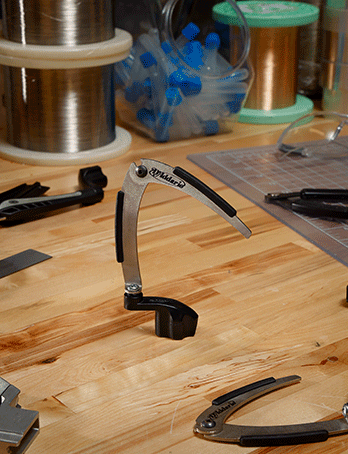 Guitar pro-winder, peg winder tool